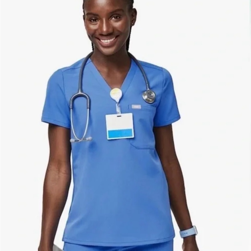Figs Capri Blue Women’s Catarina Scrub Top - Size Small